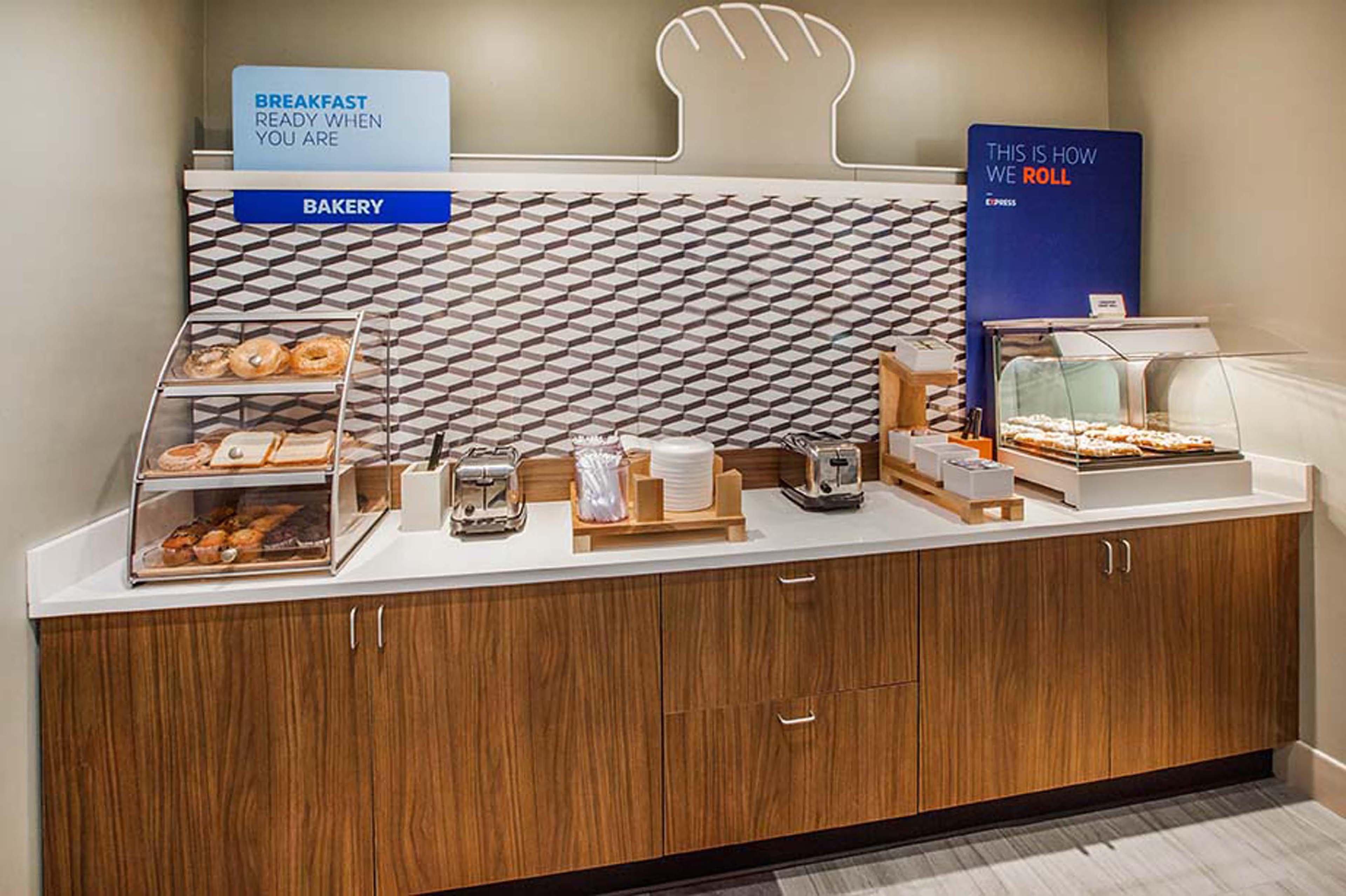 Holiday Inn Express & Suites Toledo South - Perrysburg By Ihg Εξωτερικό φωτογραφία
